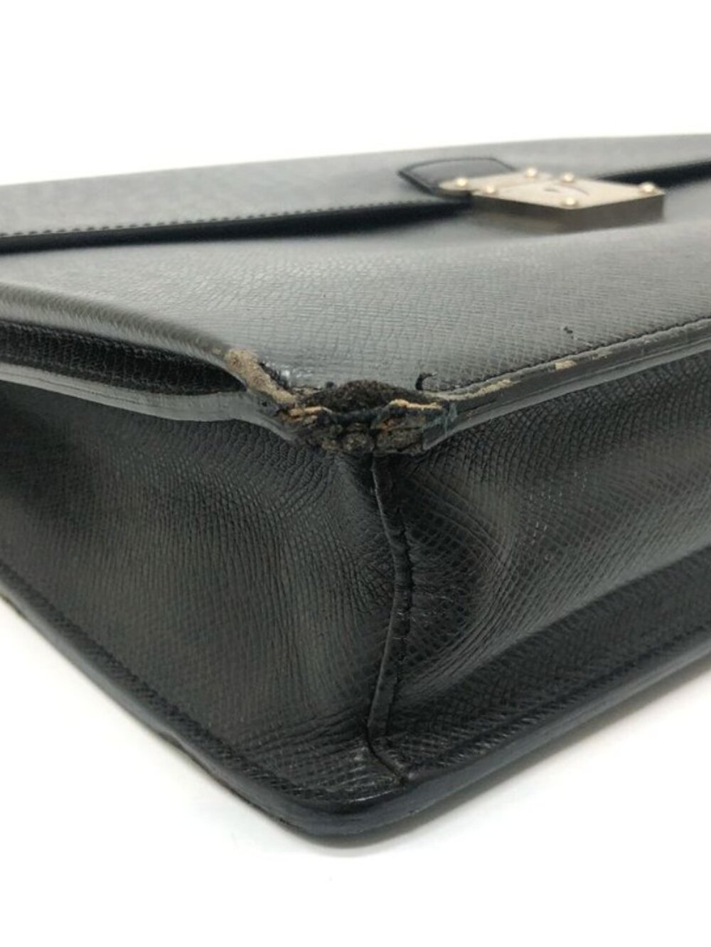 Louis Vuitton Business Bag Neo Robusto 2 Taiga Leather Ardoise Black - Picture 6 of 9